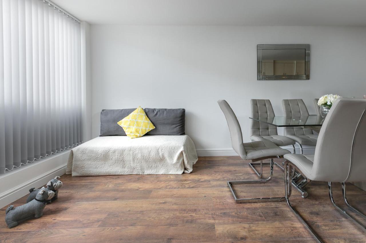 Kvm - City Apartments - Contractors - Town Centre By Kvm Stays Питерборо Екстериор снимка