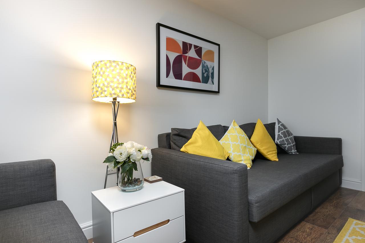 Kvm - City Apartments - Contractors - Town Centre By Kvm Stays Питерборо Екстериор снимка